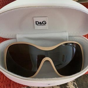 Beautiful and Fashionable Sunglasses